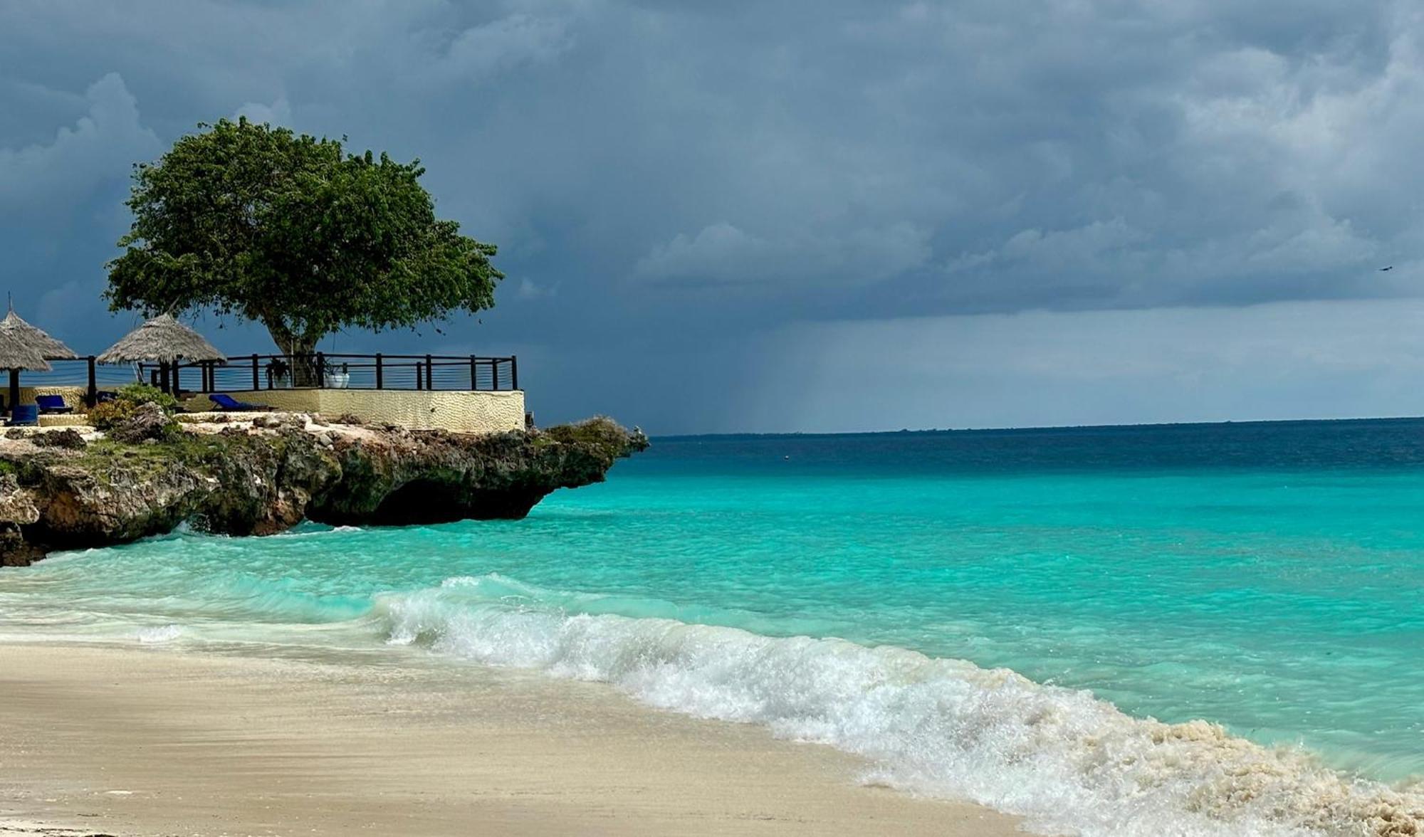 Diamond White Resort Nungwi Luaran gambar